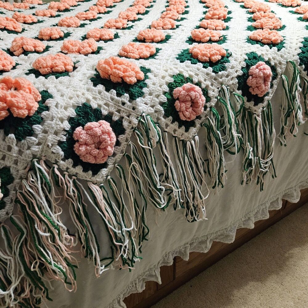 Vintage Handmade Crochet 3D Rose Granny Square Afghan Throw Blanket 108" x 66” - Picture 4 of 10